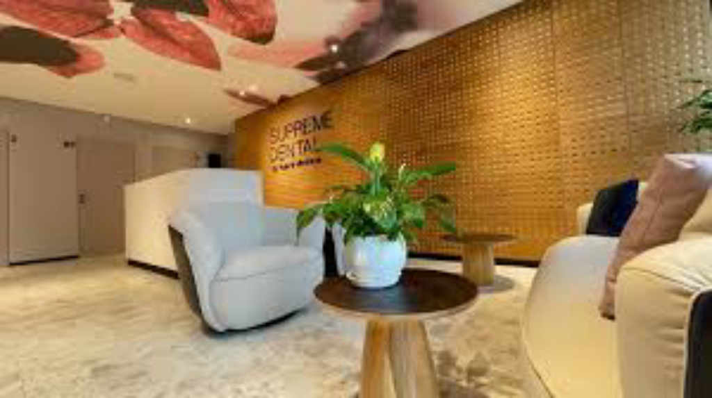 зъбни импланти