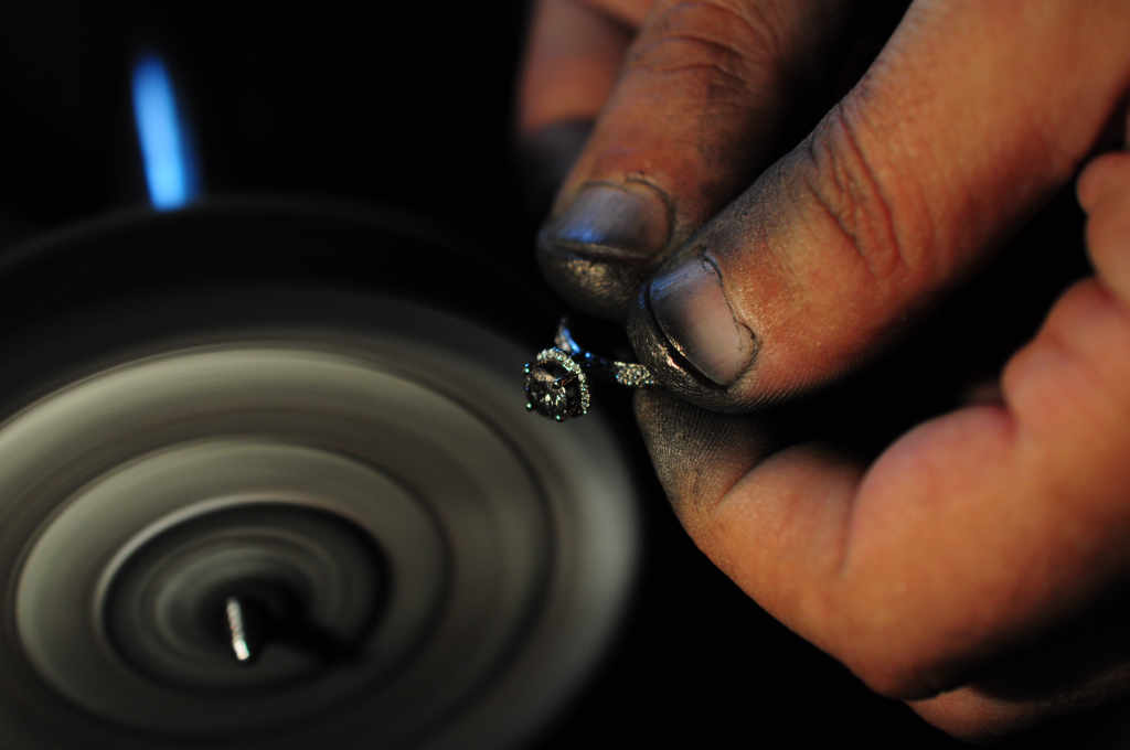 Диамантени бижута от луксозна бижутерия Aristo Jewellery