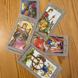 Дена Иванова